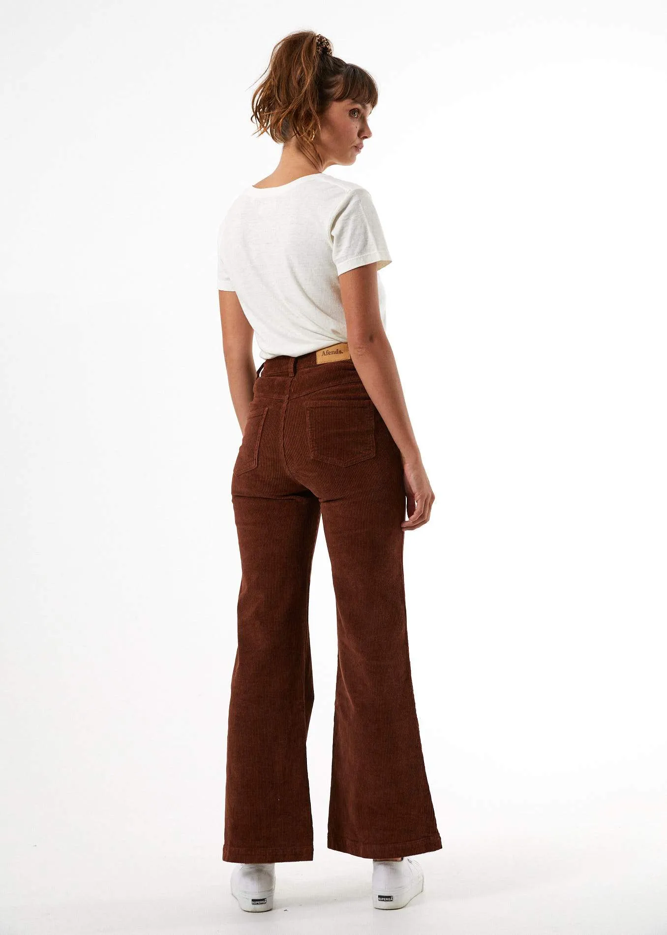Afends Womens Hemp Basics - Standard Fit Tee 2.0
