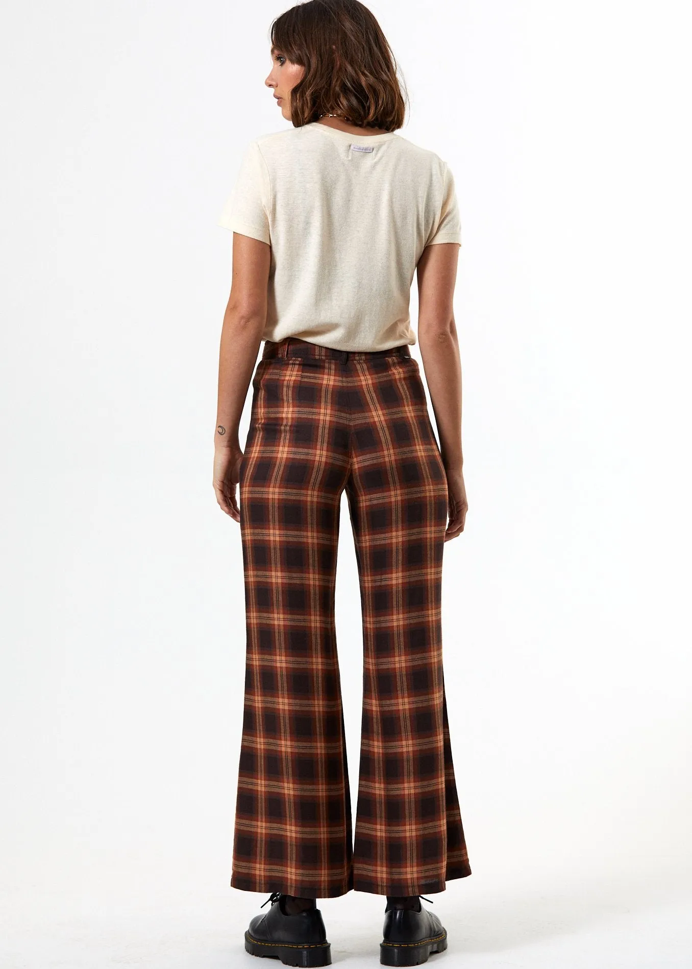 Afends Womens Hemp Basics - Standard Fit Tee 2.0