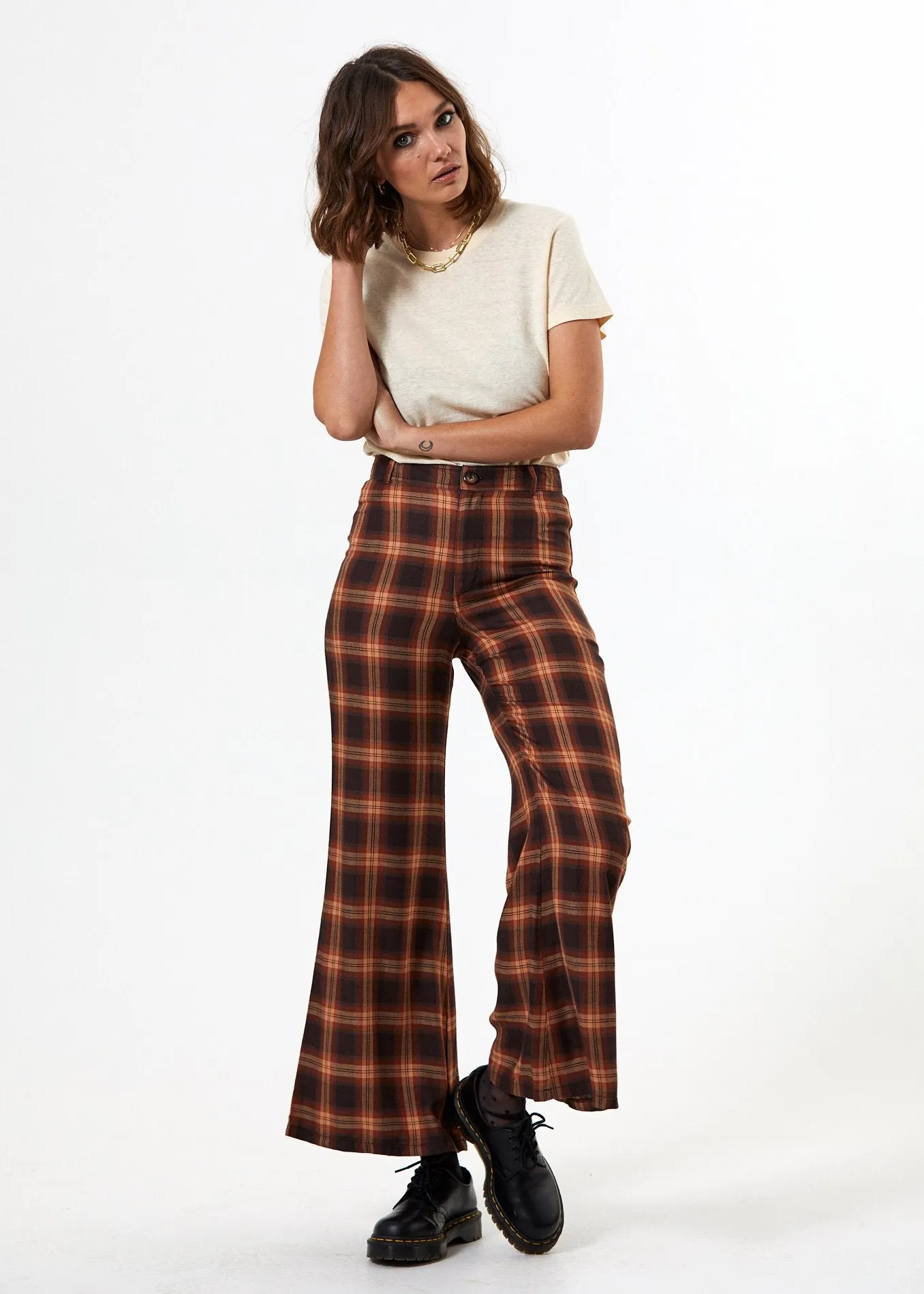 Afends Womens Hemp Basics - Standard Fit Tee 2.0