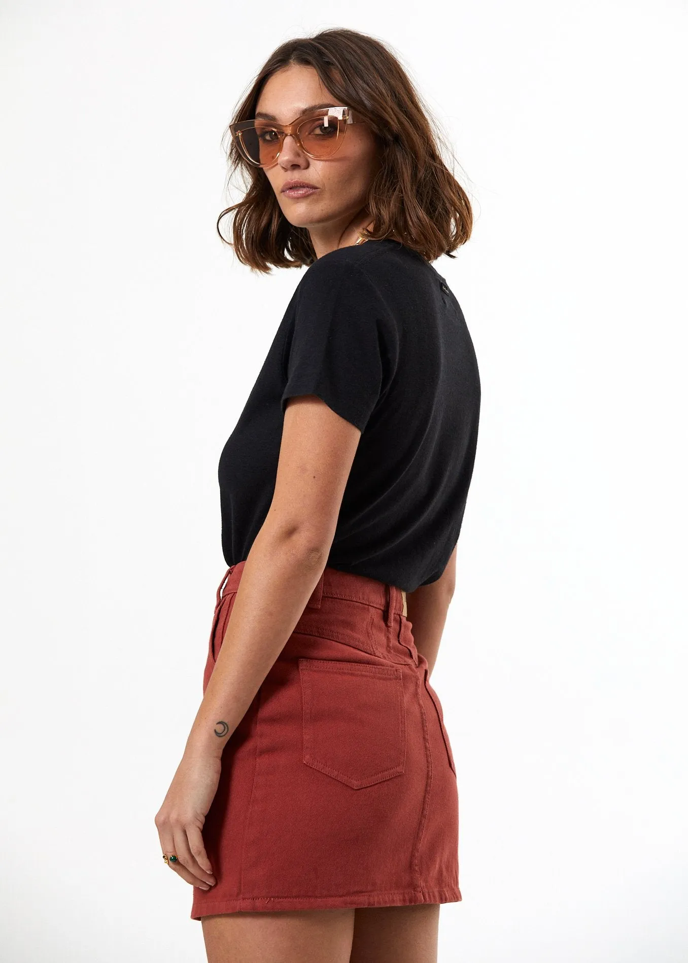 Afends Womens Hemp Basics - Standard Fit Tee 2.0