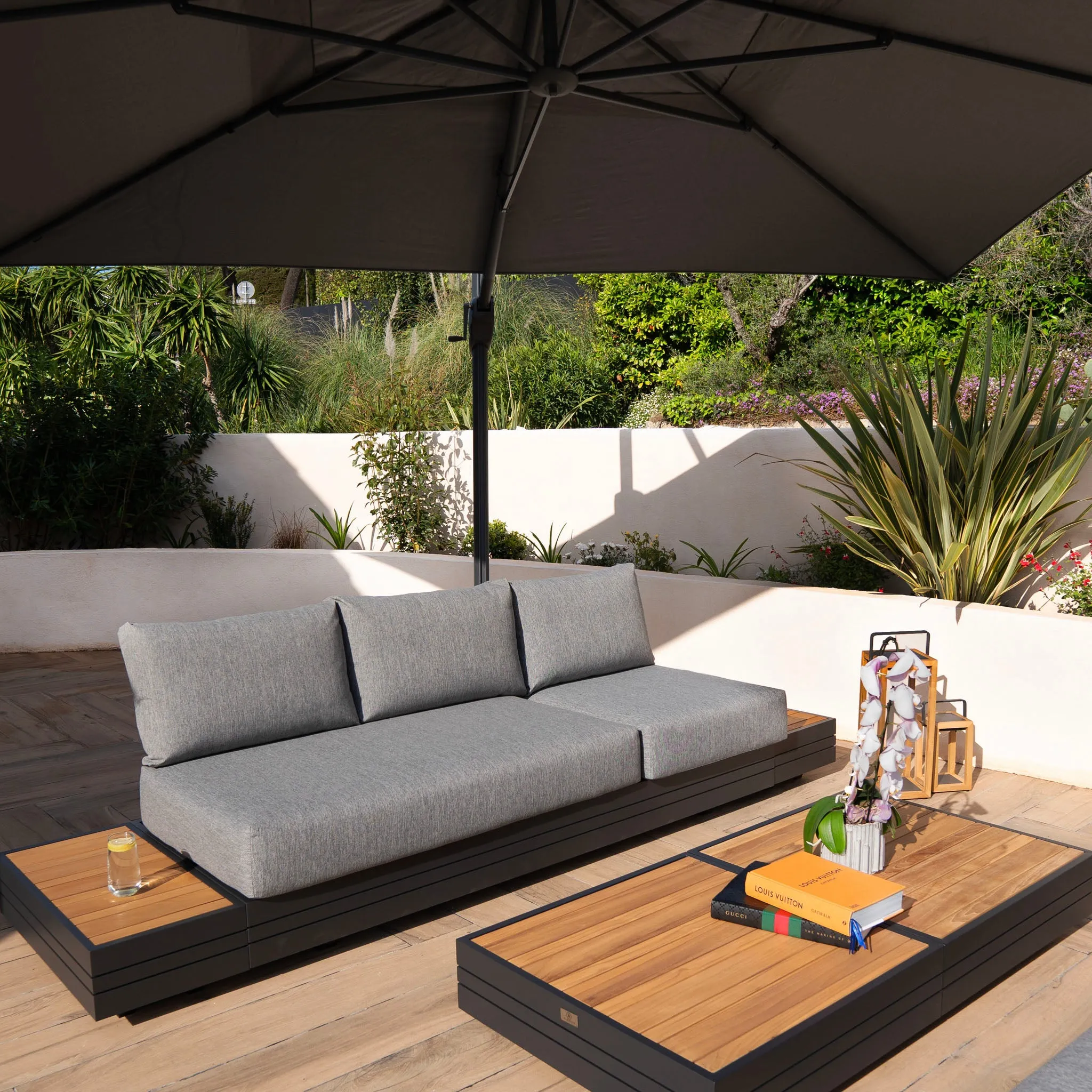 Hacienda 3m x 4m Cantilever Parasol With Granite Base & Cover in Charcoal