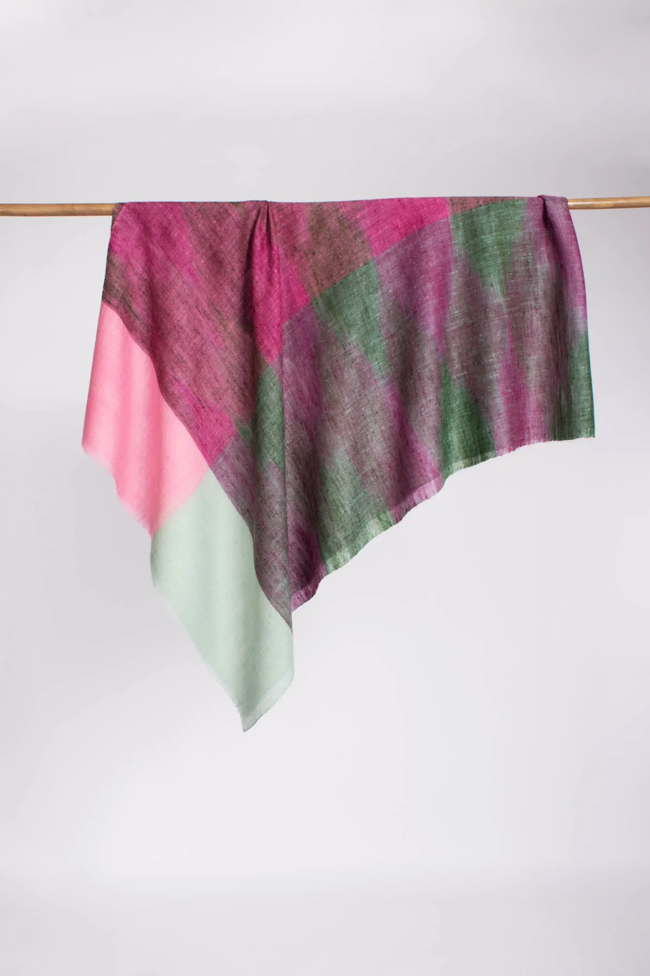 Handlooomed Cashmere Pink Green Scarf - RUNCORN
