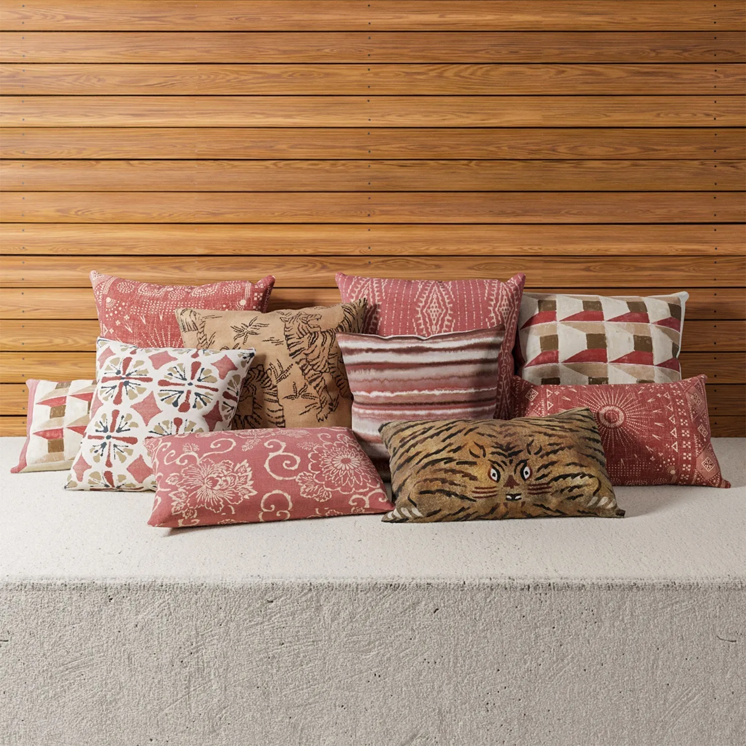Indoor / Outdoor Pillow - Terracotta Tashina