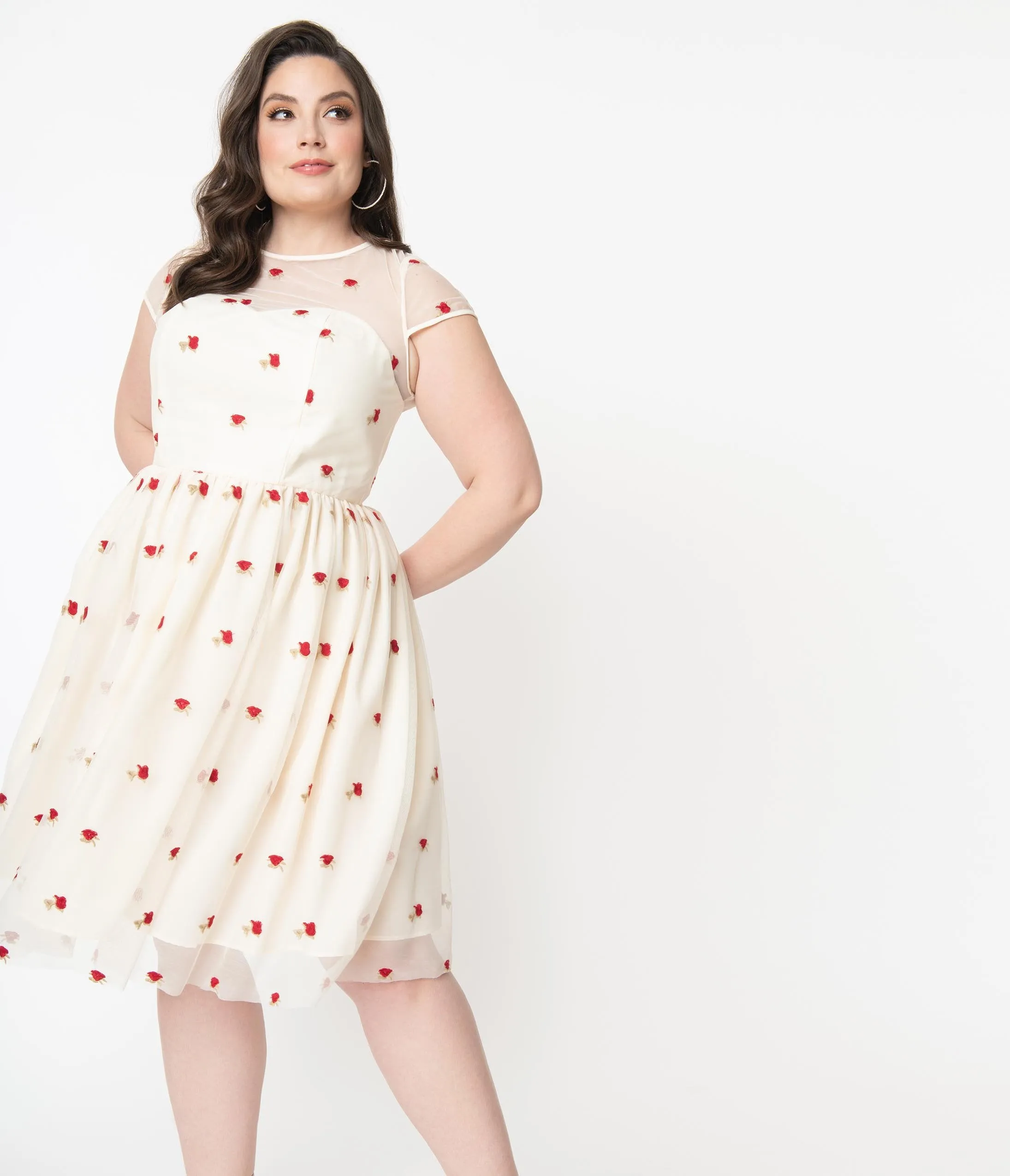 Plus Size 1950s Cream & Red Rose Floral Melissa Swing Dress